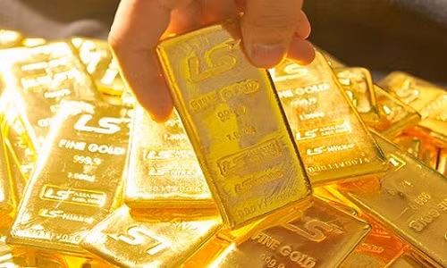 Nha dau tu don dap mua, gia vang tiep tuc tang manh