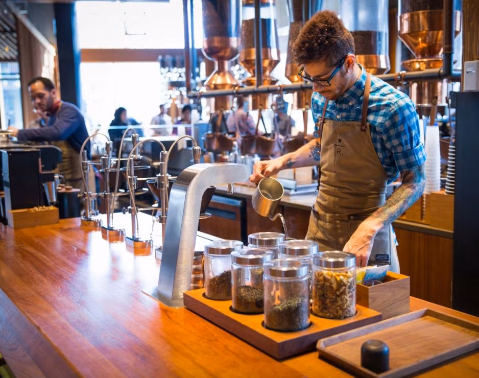 Những quý gần đây, doanh thu của Starbucks tại Trung Quốc tăng 8%, so với mức tăng 2% của hãng đạt được trên thị trường toàn cầu. Ảnh: Starbucks.