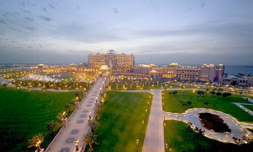 Dep lung linh khach san 8 sao duy nhat the gioi, gia 2,7 ty/dem