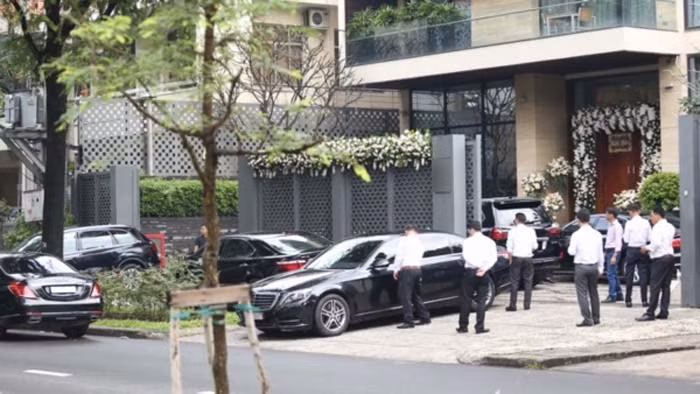 Rất nhiều khoảng không dành cho cây xanh và hoa. Ảnh: Dân Việt.