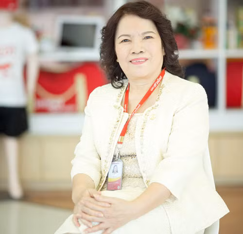 Bên cạnh bà Thảo, còn có một nữ tướng kín tiếng, luôn sát cánh cùng Vietjet là bà Nguyễn Thanh Hà - Chủ tịch HĐQT. Ảnh: Vietnamnet.