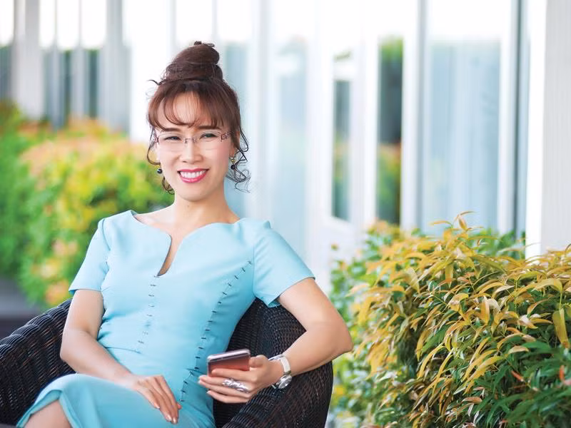 Bắt đầu bay thương mại vào năm 2012, hãng hàng không giá rẻ Vietjet nhanh chóng nổi lên chiếm 41,5% thị phần hàng không nội địa vào cuối quý II/2016. Ảnh: Báo đầu tư.