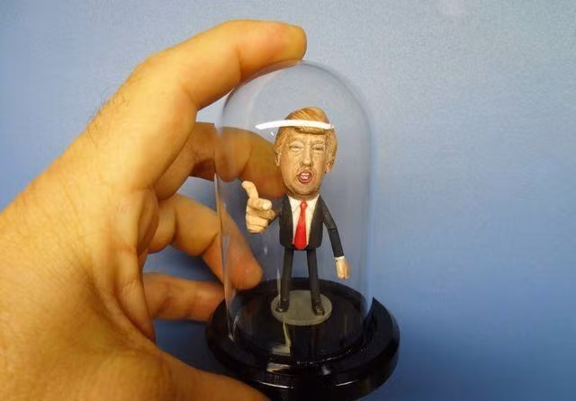 Ngoài tạo hình nhân vật, Steve còn lấn sân sang lĩnh vực điêu khắc đồ ăn tí hon trên củ lạc và sáng tạo thêm nhiều sinh vật ấn tượng. Các tác phẩm của ông hiện cũng đã nổi tiếng trên phạm vi toàn cầu.