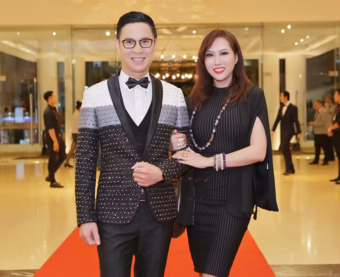 Mới đây, diễn viên Phi Thanh Vân có tiết lộ quen bạn trai đại gia mới, bạn trai cũng là doanh nhân.