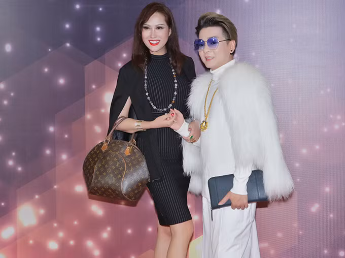 Phải chăng vì vị đại gia này, Phi Thanh Vân đã bớt khoe da thịt hơn trước?