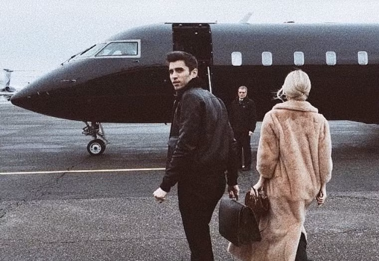 Bạn có thể tạo dáng ở bất cứ đâu trên máy bay.