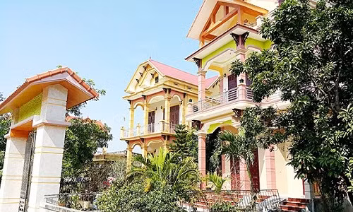 Biệt phủ hoành tráng của ngư dân ở Đồng Hới (tỉnh Quảng Bình)