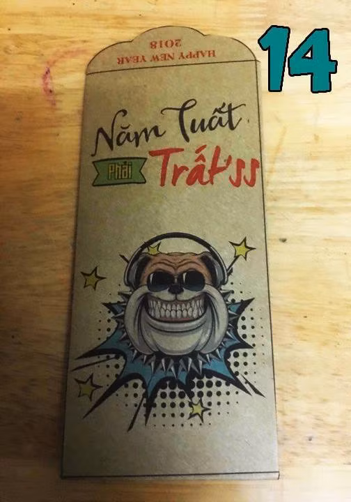 Những hình ảnh vui nhộn liên quan đến năm Mậu Tuất được khai thác tối đa.