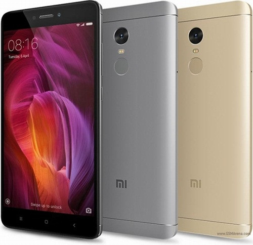 Xiaomi Redmi Note 4 (4,49 triệu đồng). Xiaomi Redmi Note 4 sở hữu vẻ bề ngoài sang trọng không kém gì các thiết bị cao cấp với thiết kế nguyên khối với chất liệu kim loại chắc chắn. Xiaomi trang bị cho Redmi Note 4 màn hình kích thước 5.5-inch độ phân giải 1080 x 1920 pixels cùng tấm nền IPS LCD. “Trái tim” của Redmi Note 4 là chip Snapdragon 625 mạnh mẽ đi kèm 3 GB RAM và 32 GB bộ nhớ trong. Máy được hỗ trợ khe cắm thẻ nhớ mở rộng MicoSD tối đa lên tới 128 GB cùng kết nối 4G tốc độ cao.