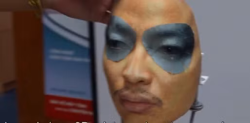 Chất liệu in được sử dụng trên mặt nạ là bột đá cho cả khuôn mặt, mũi, miệng. Ảnh: Bkav.