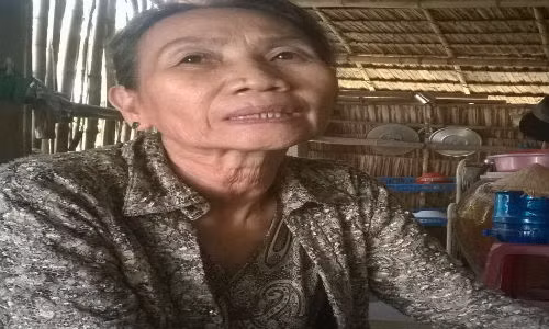 Chân dung người phụ nữ 25 năm không ngủ.