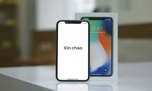 iPhone X sắp giảm cả triệu đồng. Ảnh: Thành Duy.