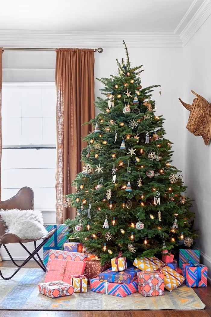 Một mẫu cây thông Noel dành riêng cho những gia chủ mê phong cách giản dị, thanh lịch.