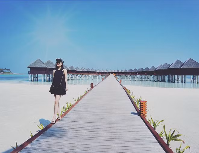 Thu Trang còn thường xuyên thưởng cho mình những chuyến du lịch xa hoa. Ảnh: Khám phá.