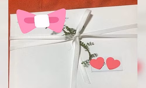 Lo thiep cuoi cua Song Joong Ki va Song Hye Kyo