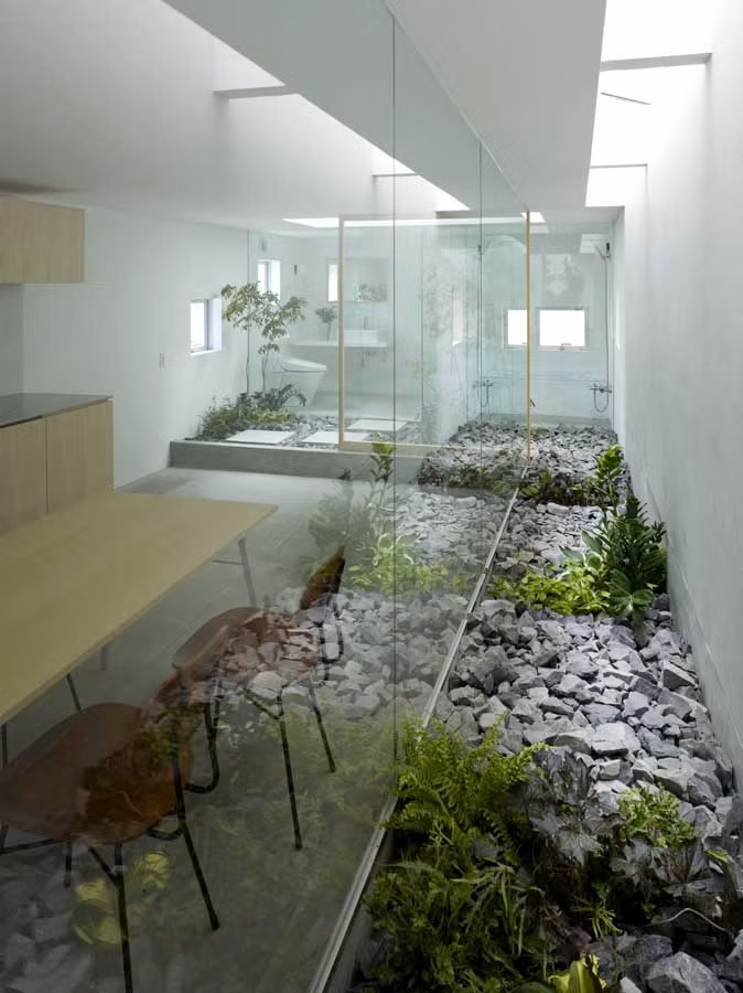 Thiên nhiên được lồng ghép khéo léo vào không gian sống.