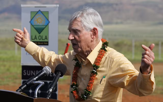 Tỷ phú già nhất là David Murdock (94 tuổi) Chủ tịch hãng Dole Foods. Trong khi đó người trẻ nhất là CEO của Snap, tỷ phú Evan Spiegel, 27 tuổi. Ảnh: Honolulu Star-Advertiser.