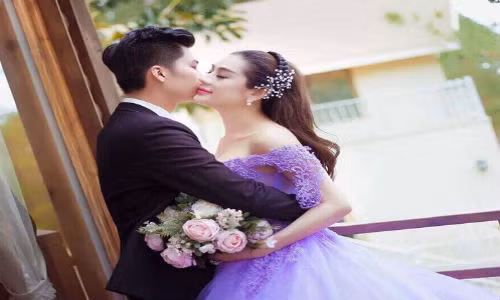 Lo clip thu vay cuoi sieu lung linh cua Lam Khanh Chi “don tim” fan