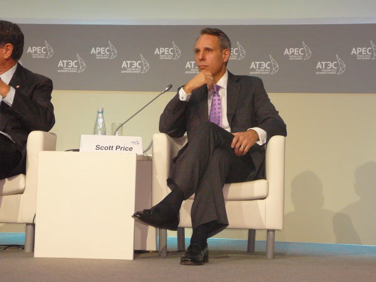 Đại diện cho gã khổng lồ khác từ Hoa Kỳ Walmart International - Ông Scott Price, Phó chủ tịch Global Leverage phát biểu tại phiên thứ 5 ngày 9/11 trong phiên Kết nối để tăng trưởng. Ảnh: Pitchengine.