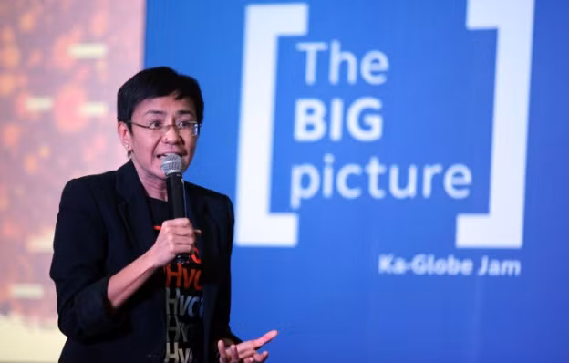 Bà Maria Ressa - CEO Rappler, một tờ báo điện tử hợp tác không giới hạn bằng công nghệ mới tại Philippines tham gia phiên đối thoại về Tương lai Toàn cầu hóa. Ảnh: Getty Image.