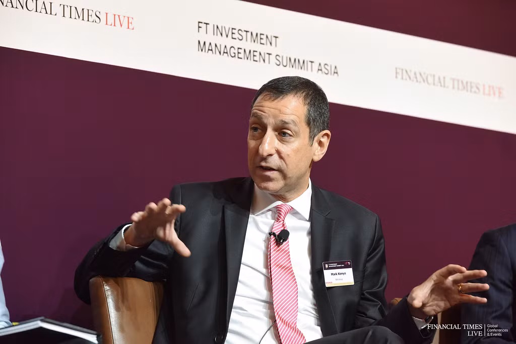 Đại diện cho AIA - Tập đoàn bảo hiểm nhân thọ lớn nhất Châu Á-Thái Bình Dương tham dự APEC CEO Summit là Giám đốc đầu tư Mark Konyn. Tại CEO Summit, ông tham gia đối thoại về "Sử dụng Sử dụng hiệu quả tài nguyên và sự phát triển bền vững". Ảnh: Flickr.