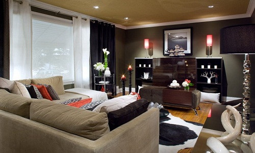 Chỉ dùng gam màu sáng là sai lầm thường thấy khi trang trí nhà ở rất nhiều gia đình. Không thể phủ nhận gam màu tươi sáng sẽ giúp ngôi nhà nhỏ trông rộng hơn.