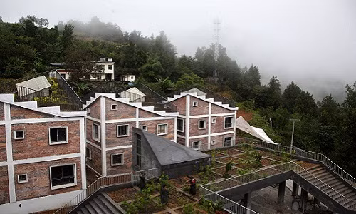 Với sự hỗ trợ của chính quyền địa phương và các tổ chức phi chính phủ, một đô thị nông thôn ở Trung Quốc đã xây dựng một khu nhà ở độc đáo nhất thế giới.