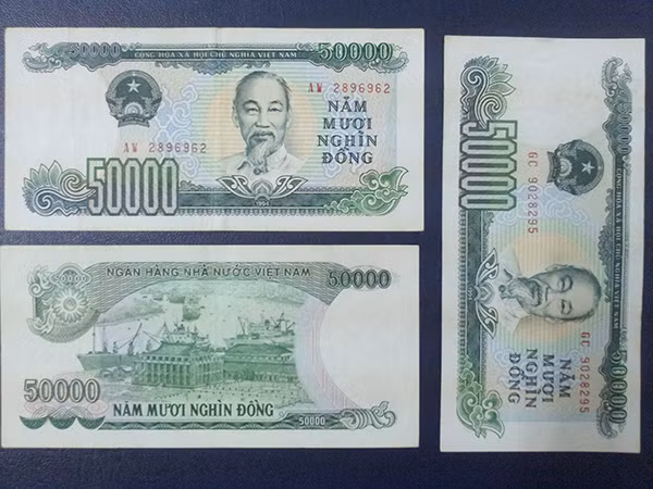 Tờ tiền mệnh giá 50.000 in năm 1994 từng được bán với giá 140.000 đồng. Ảnh: Suutaptien.