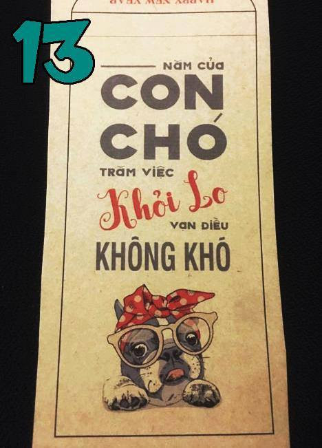 Trên khắp chợ mạng, các mẫu phong bao lì xì được rao bán rầm rộ. Giá bán từ 5.000 - 20.000 đồng/tùy loại.