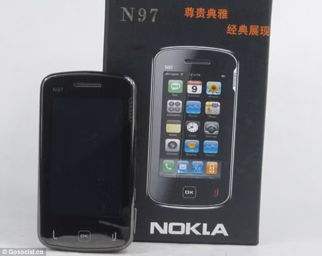 Còn những fan hâm mộ của Nokia chắc chắc không thể bị lừa bởi "Nokla". Ảnh: Gosocial.