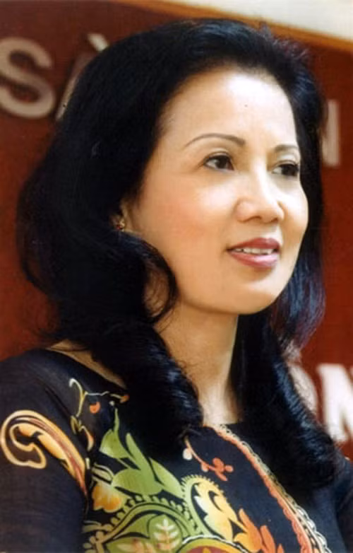 Trong những cái tên CEO nữa chuyển từ nghề giáo sang ngân hàng không thể bỏ qua bà Trần Thị Việt Ánh. Bà Ánh từng giữ chức Tổng giám đốc Ngân hàng Sài Gòn Công Thương (SaiGonBank). Ảnh: Doanhnhansaigon.