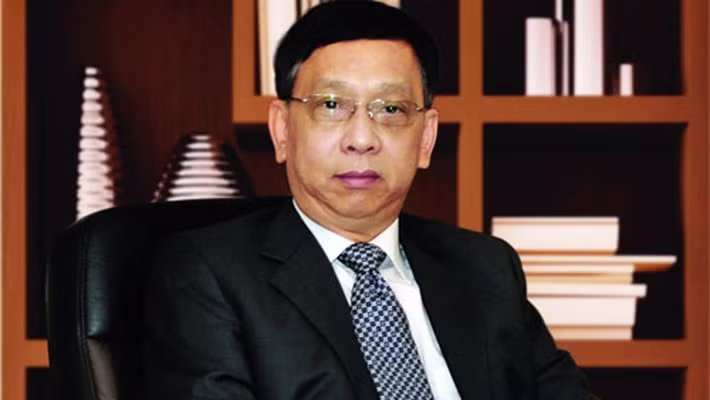 Trước khi bước chân vào thương trường, ông Hùng từng có thời gian là giảng viên trường Cao cấp nghiệp vụ ngân hàng (từ năm 1978 đến 1980). Ảnh: Vneconomy.