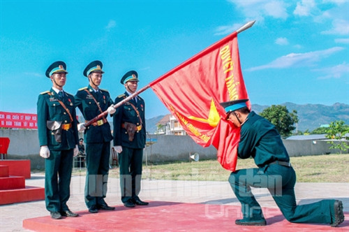 Tuyên thệ chiến sĩ mới.