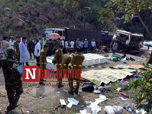 Có người cho rằng, lẽ ra các nạn nhân xấu số sẽ không thiệt mạng nếu xe khách vận chuyển đúng với tên gọi của nó.