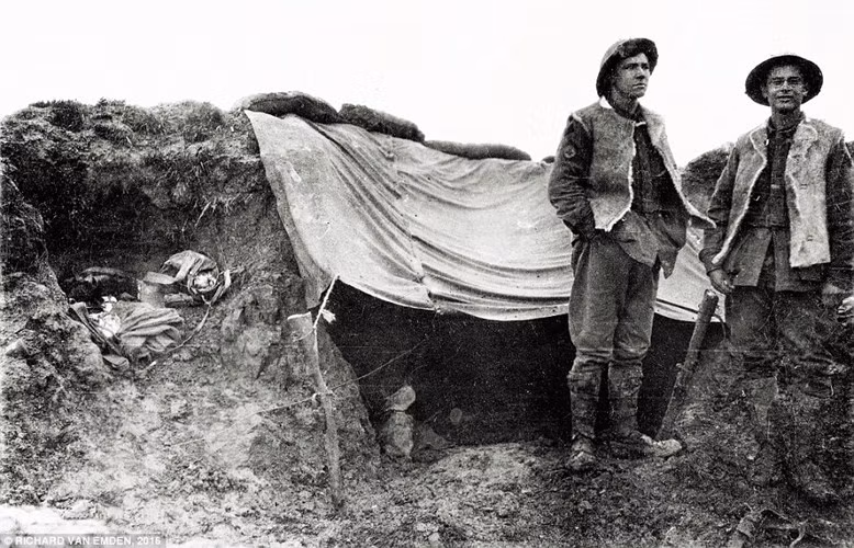 Theo đó, Cuộc tấn công Somme diễn ra khốc liệt đã cướp đi sinh mạng của hơn 1,2 triệu người bao gồm các binh sĩ thuộc đế quốc Anh, Pháp và Đức.