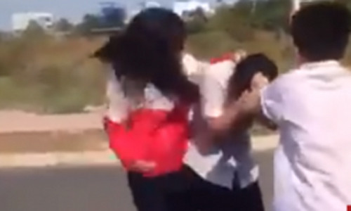 Học sinh đánh nhau bị hạ hạnh kiểm.