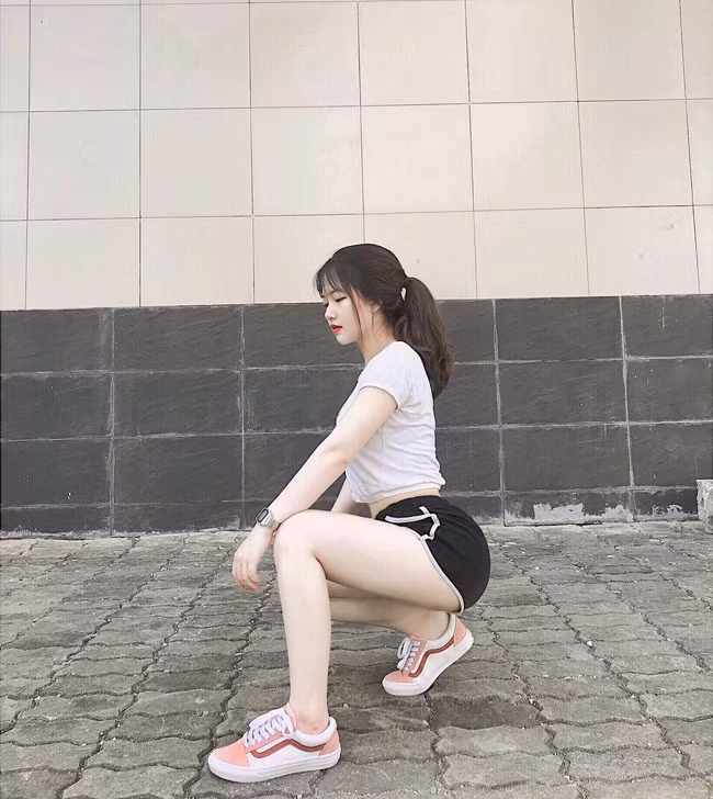 Năm 2018, cô khiến dân tình xôn xao với màn "lột xác" ngoại hình ngoạn mục.