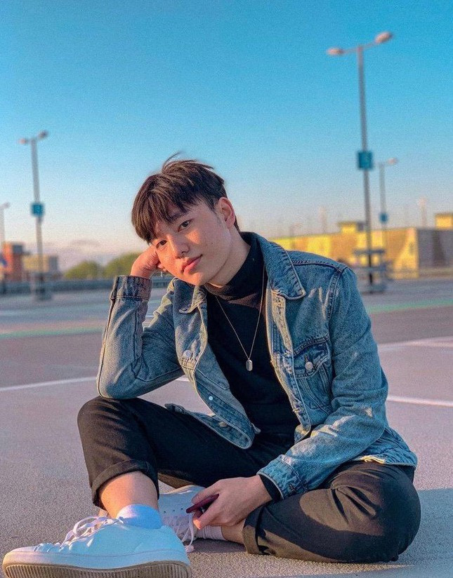 Youtuber Thien Baka: “Minh biet cach bien cuoc song tro nen vui ve hon“