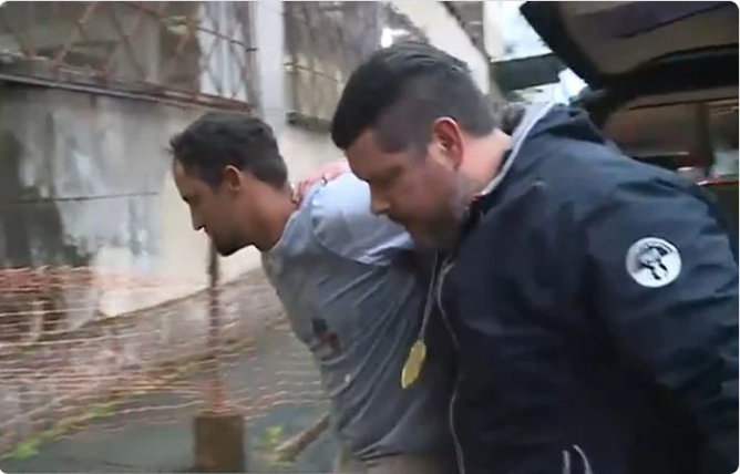 Phat hien thi the nguoi phu nu khoa than bi do be tong-Hinh-3