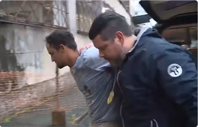 Phat hien thi the nguoi phu nu khoa than bi do be tong-Hinh-3