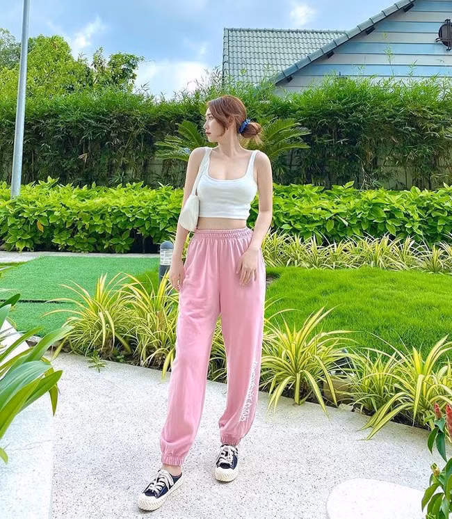 Bên dưới mỗi bức ảnh cô đăng tải có lượt tương tác cực cao.