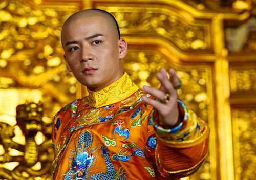 Do mat chuyen hoang de Khang Hy mot dem 9 my nhan hau ha