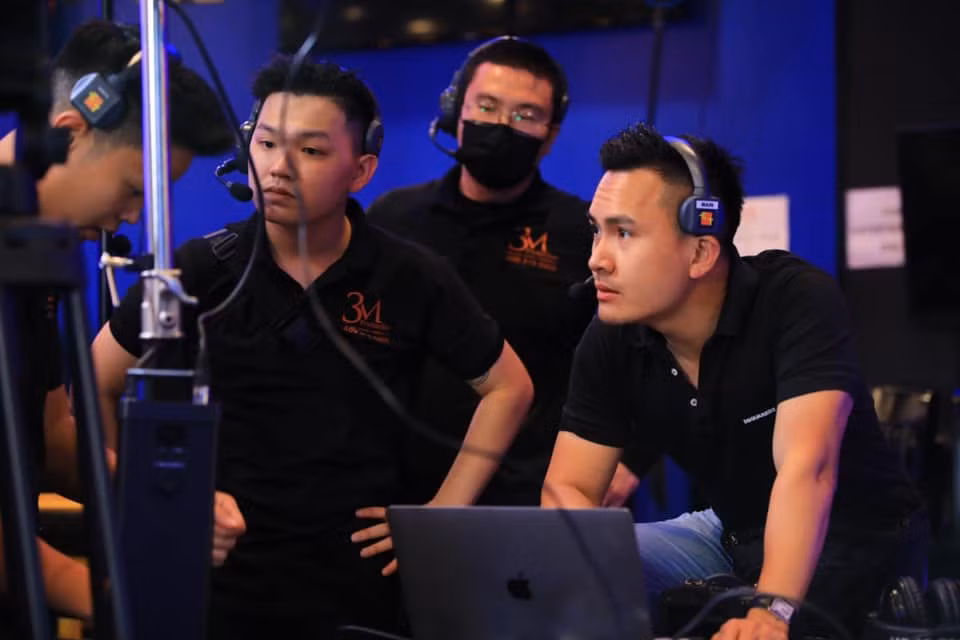 Con trai ruot Hoai Linh lan dau len tieng ve hon the o My-Hinh-3