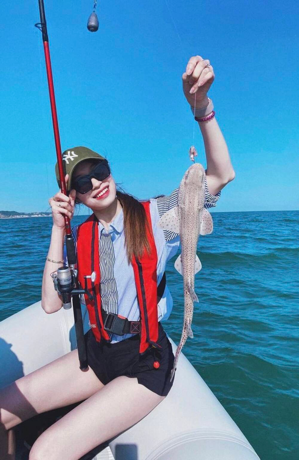 Vo cau thu Van Dung co trong danh sach uu tien tiem vaccine COVID-19