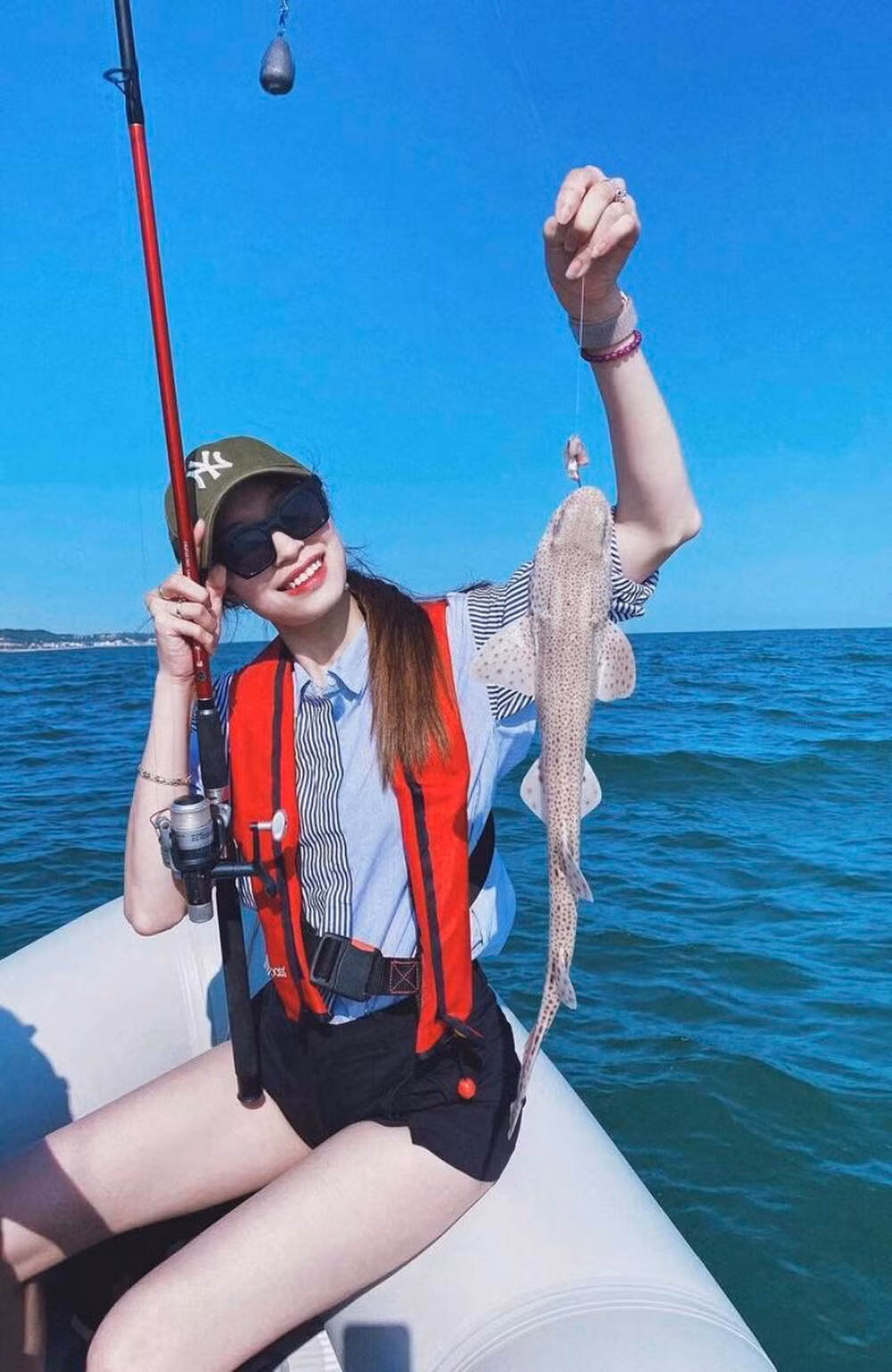 Vo cau thu Van Dung co trong danh sach uu tien tiem vaccine COVID-19