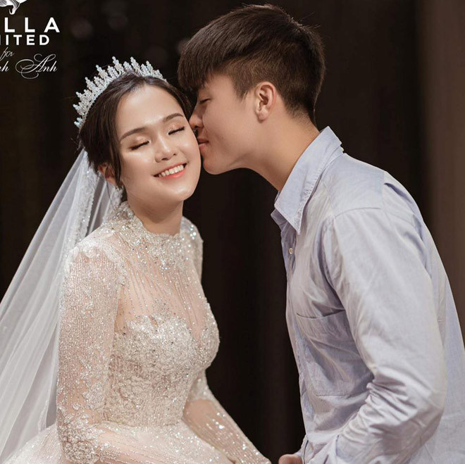 Gia the “khung” cua dan vo cau thu noi tieng lang bong Viet-Hinh-5