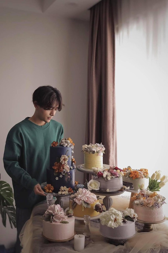 'Nam than' dieu khac tren banh kem dep nhu...chinh minh-Hinh-2