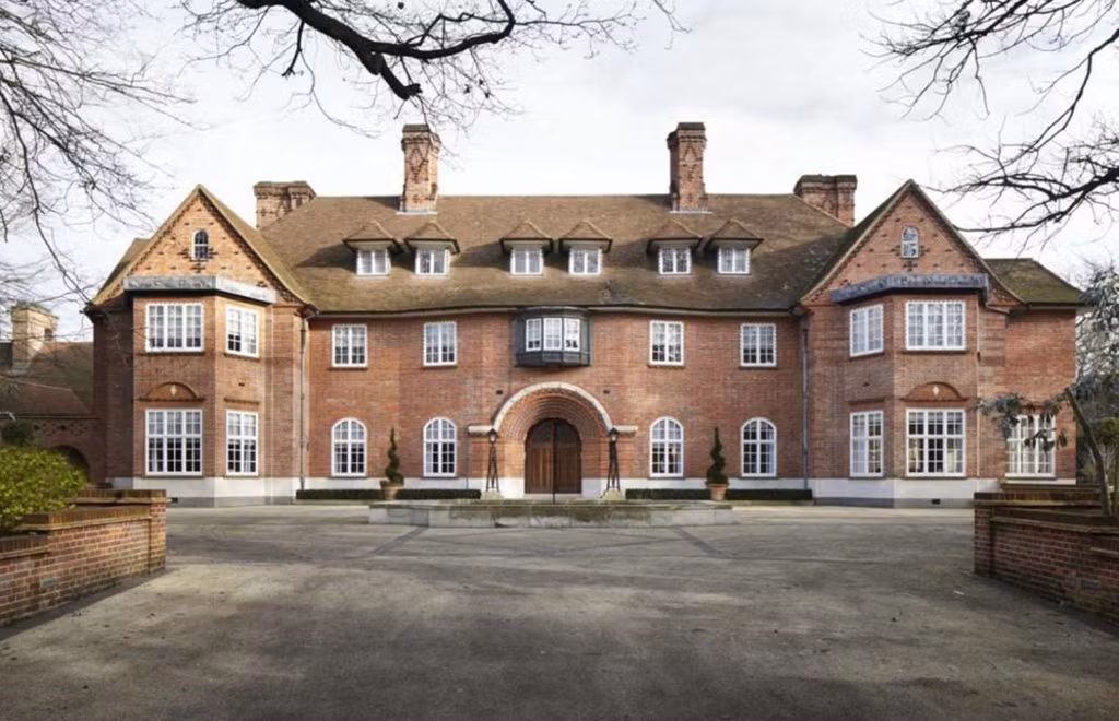 Năm 2016, Bieber chi 147.000 USD/tháng để thuê một căn biệt thự sang trọng ở phía bắc thủ đô London, Anh. Ảnh: Rightmove.