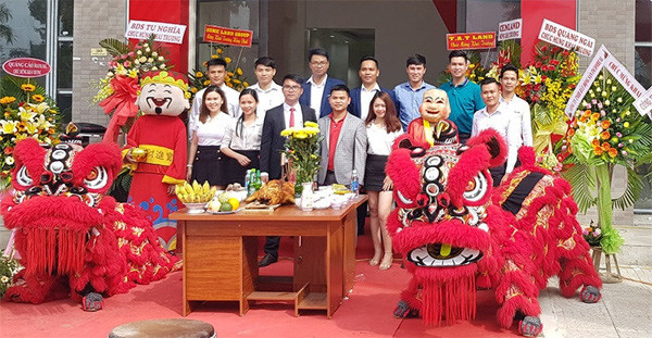 Cung mo hang dau nam Tan Suu: 