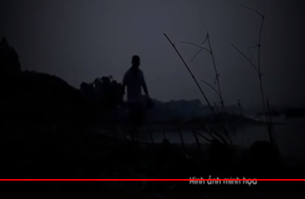 Sau khi gây án, Tuấn bỏ chạy xuống bờ sông, vứt con dao tang vật xuống nước... rồi bắt chuyến phà đầu tiên sang chợ Đoan Hùng. Sau khi ăn sáng, đối tượng này đón xe trốn chạy về Hà Nội gặp Phương. Khi bị Trưởng Công an xã Hữu Đô gọi điện thoại, Tuấn biết có liên quan đến cái chết của chị Ngọc nên tìm cách tạo ra các chứng cứ ngoại phạm nhưng không thoát. 